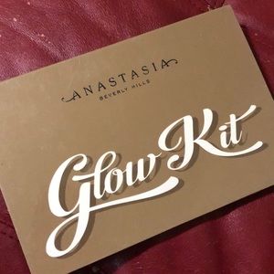 Anastasia Ultimate Glow Kit